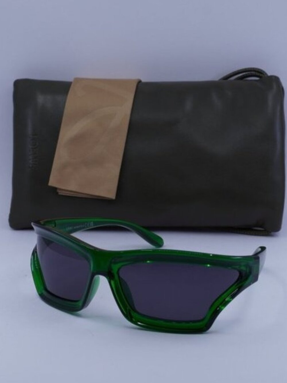Loewe LW40143U 98A Shield Sunglasses – Green\Smoke
